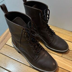 Women’s Lace Up Boote